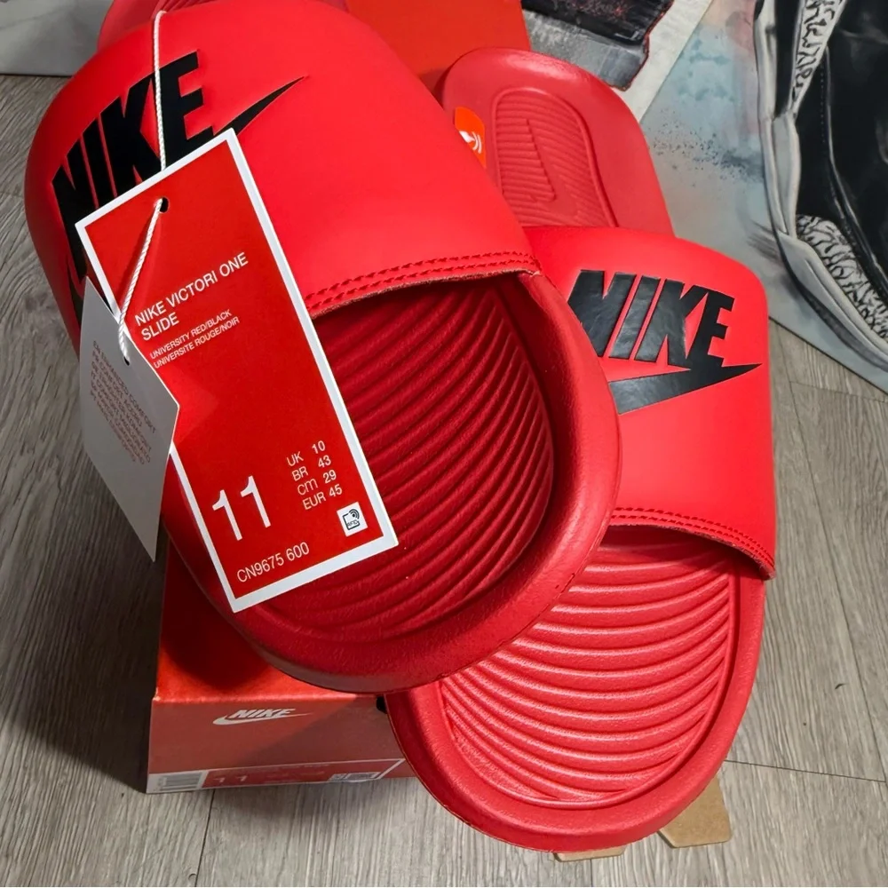 New Nike Victori One Slide Size 13 University Red/ Black